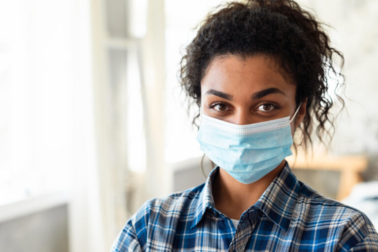 COVID-19 / Novo Coronavírus: Máscaras de Proteção Respiratória / Máscaras Cirúrgicas e Máscaras Domésticas